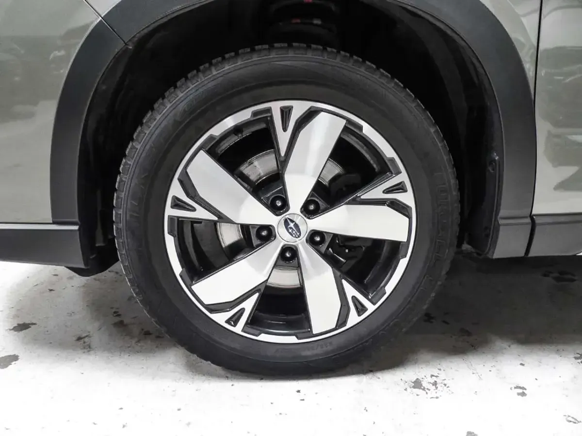 Gebraucht Subaru Forester Platinum 150 PS (110 kW) 2020 Jasper green (m) SUV