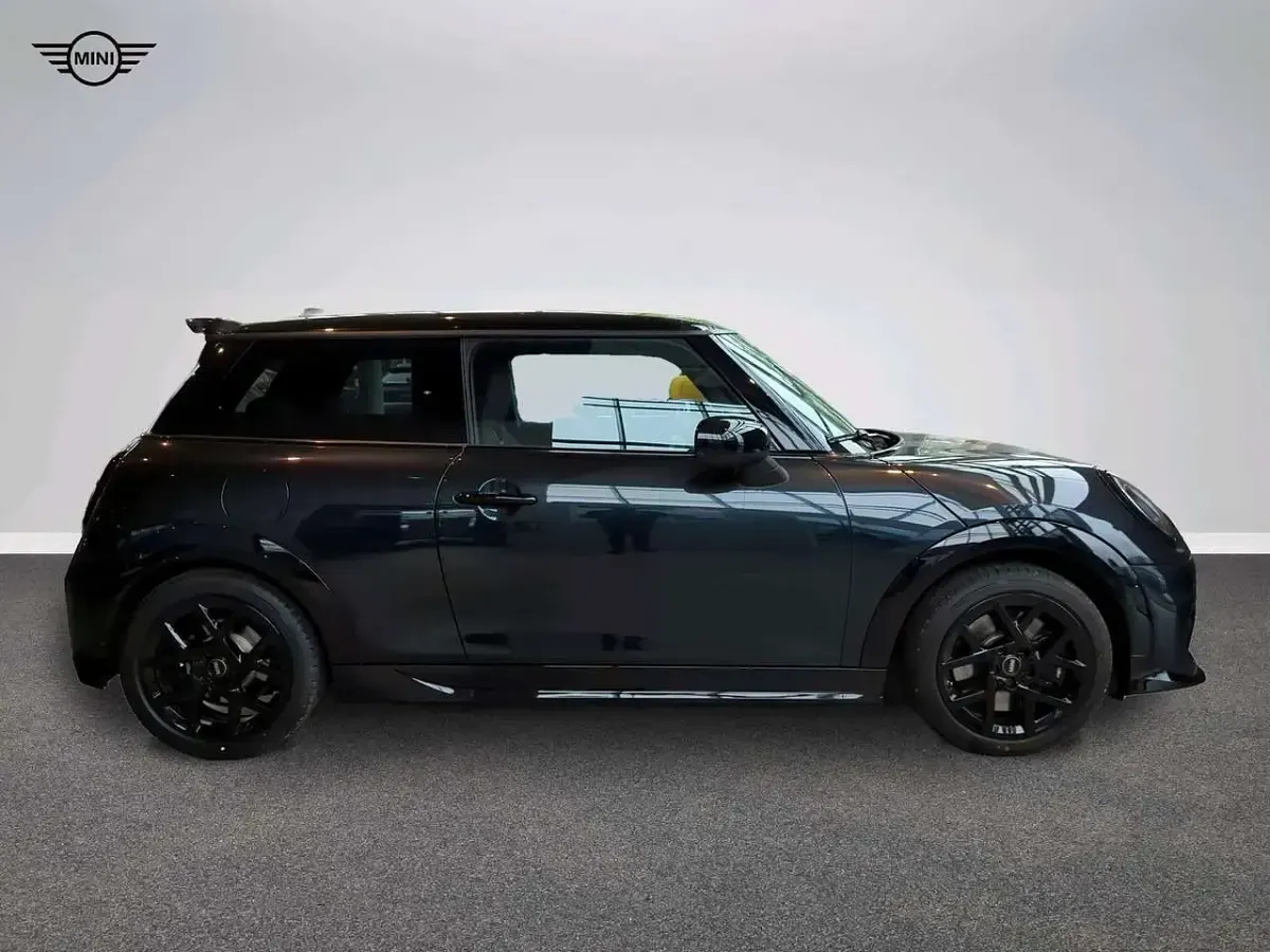 Gebraucht Mini John Cooper Works 156 PS (114 kW) 2025 Grau Kleinwagen