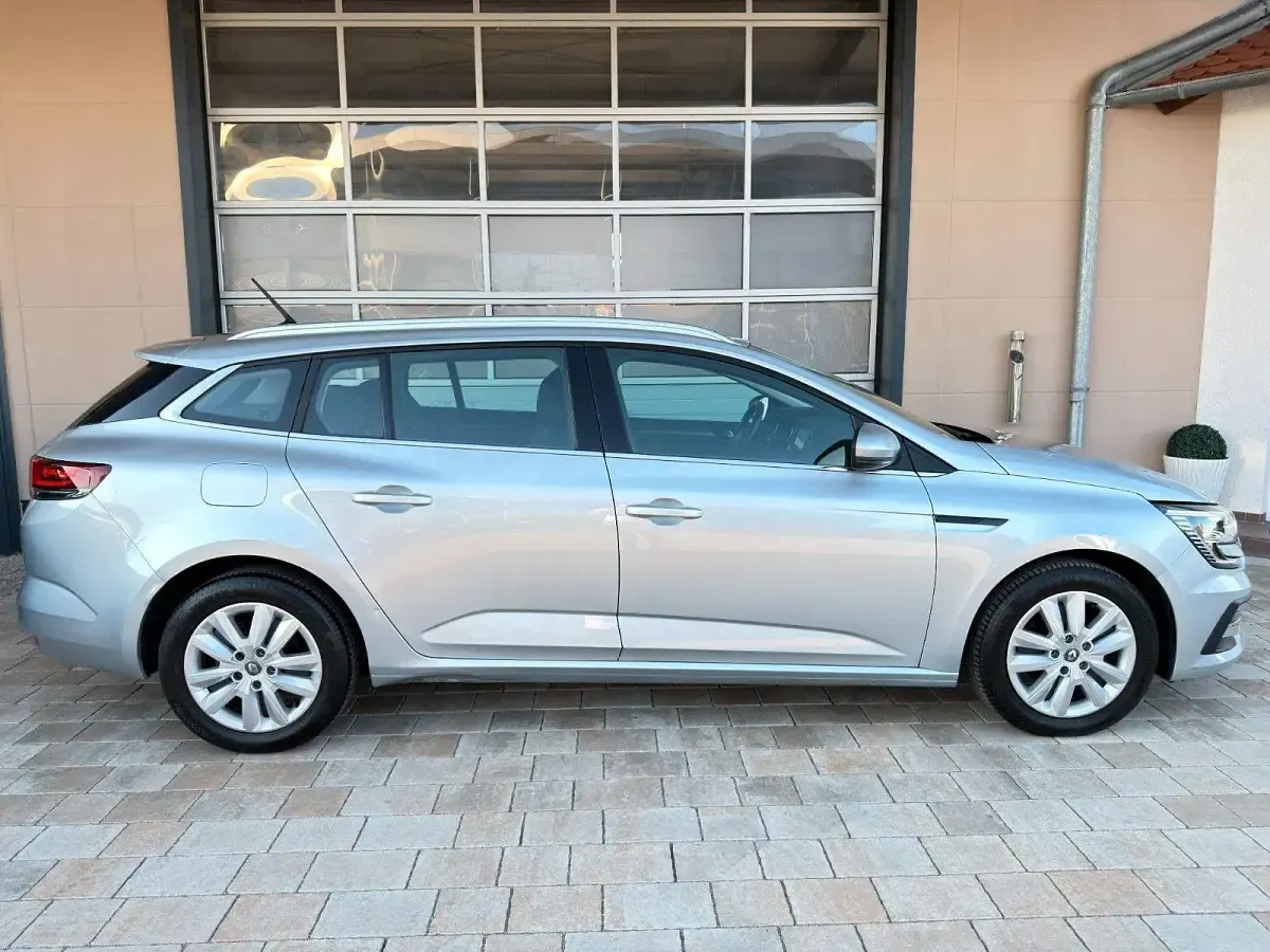 Gebraucht Renault Mégane GrandTour 116 PS (85 kW) 2021 Silber Kombi