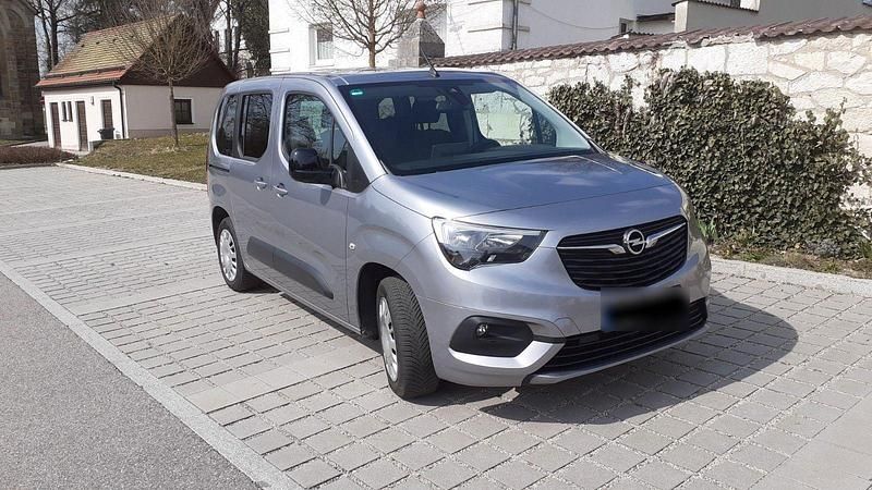 Gebraucht Opel Combo Life 131 PS (96 kW) 2022 Silber Van / Kleinbus