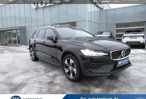 Gebraucht Volvo V60 CC Plus 197 PS (144 kW) 2024 Schwarz Kombi