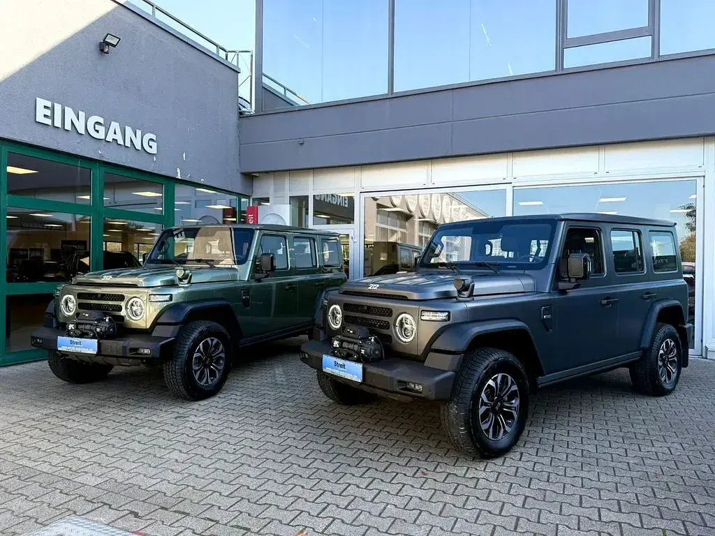 Neu BAW 212 166 PS (122 kW) 2026 Weiß SUV