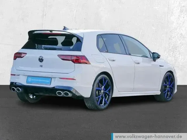 Gebraucht VW Golf VIII R 333 PS (244 kW) 2023 Pure white Limousine