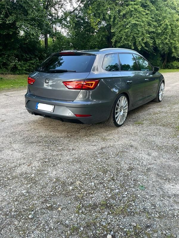 Gebraucht Seat Leon ST CUPRA 150 PS (110 kW) 2018 Grau Kombi
