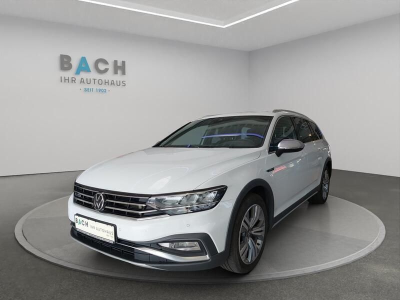 Pure white Gebraucht 2020 VW Passat Alltrack Kombi | 25.450 € (Guter Preis) - Bild 1/4