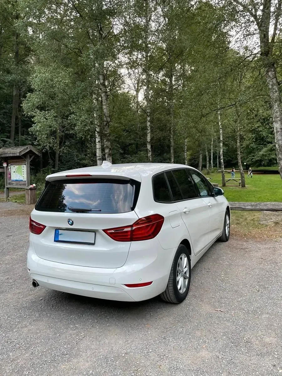 Gebraucht BMW 216 116 PS (85 kW) 2015 Weiß Kombi