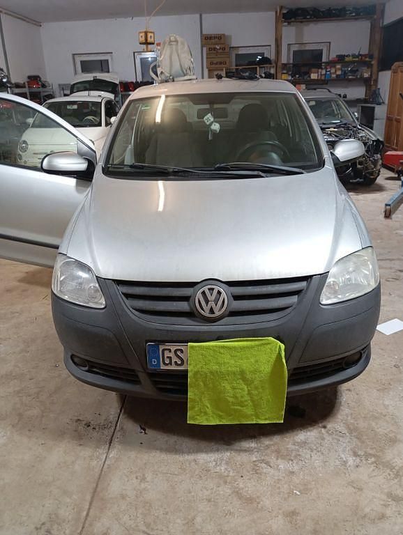 Usata VW Fox 54 CV (39 kW) 2005 Grigio Utilitaria