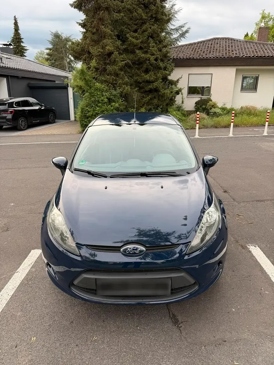 Gebraucht Ford Fiesta 97 PS (71 kW) 2009 Blau Kleinwagen