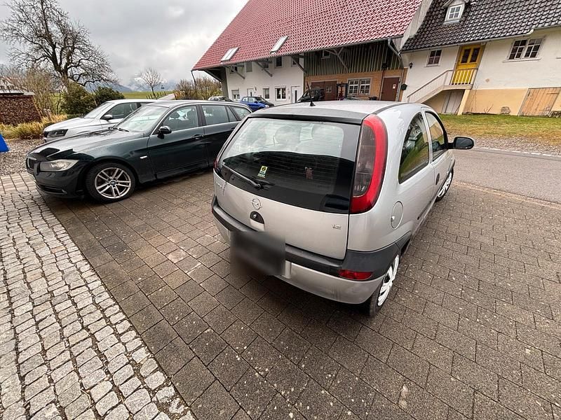Gebraucht Opel Corsa 72 PS (52 kW) 2003 Silber Kleinwagen