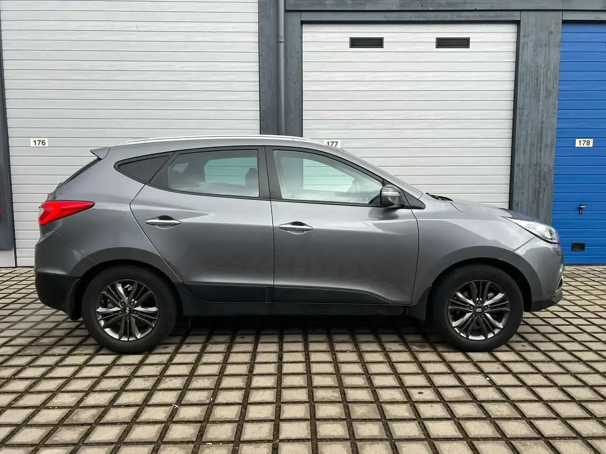Gebraucht Hyundai ix35 166 PS (122 kW) 2015 Grau SUV