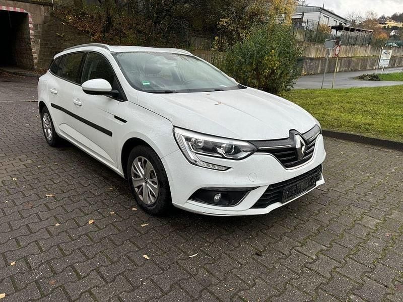 Weiß Gebraucht 2017 Renault Mégane IV Limousine | 6.790 € (Guter Preis) - Bild 1/4