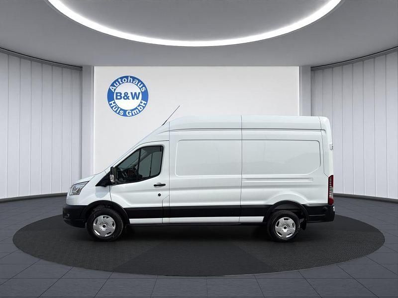 Używany Ford Transit Trend 131 KM (96 kW) 2025 Biały Minivan