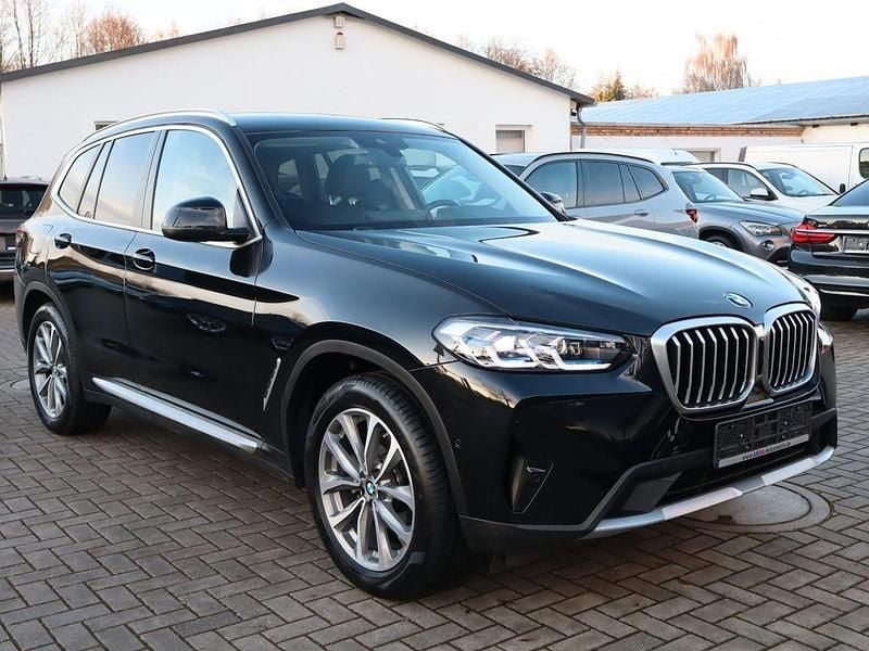 Gebraucht BMW X3 Sport Line 190 PS (139 kW) 2024 Schwarz SUV