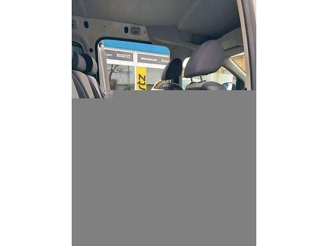Second-hand VW Caddy Maxi 102 CP (75 kW) 2012 Alb Monovolum