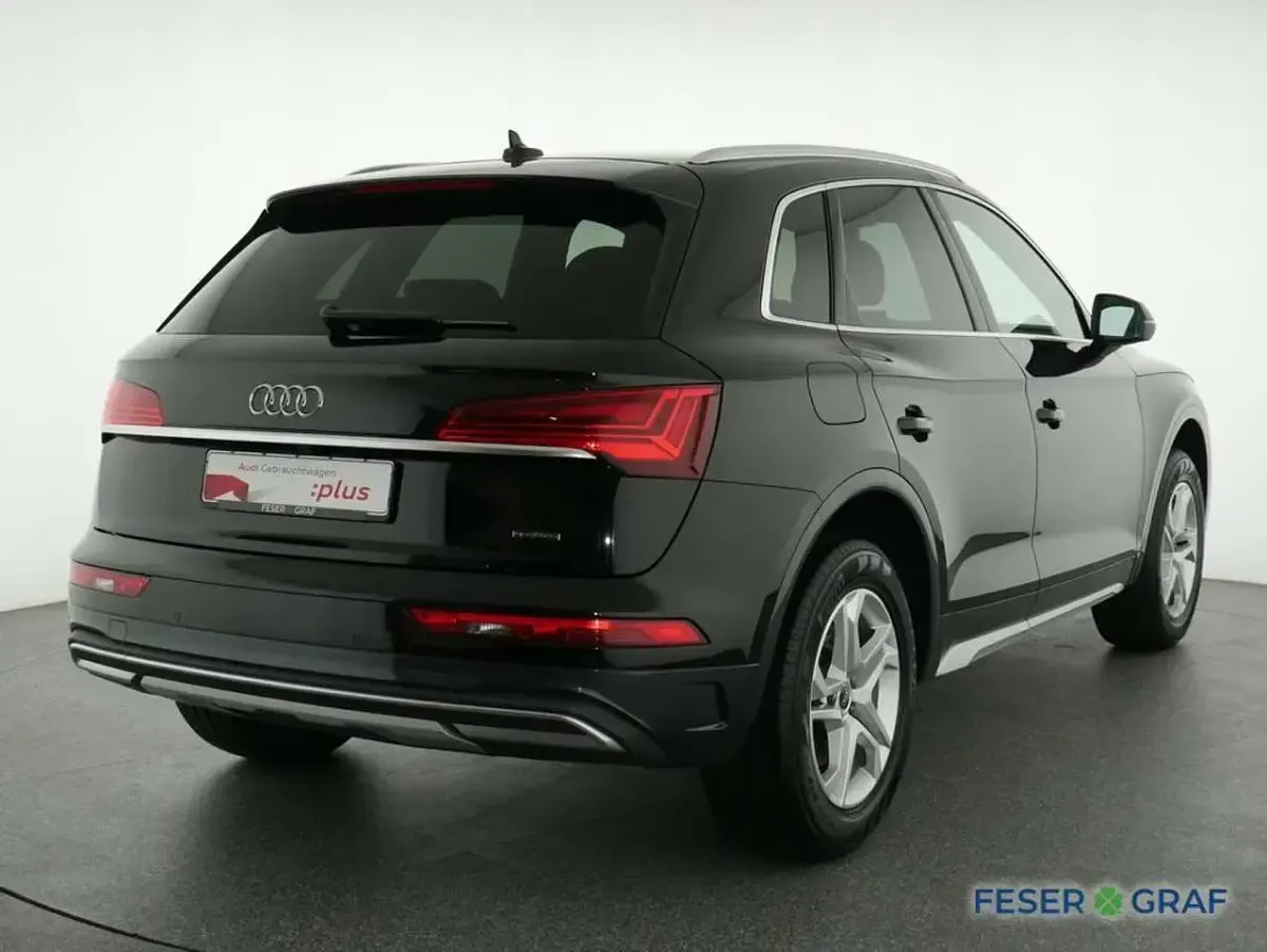 Gebraucht Audi Q5 Sport 286 PS (210 kW) 2022 Brillantschwarz SUV