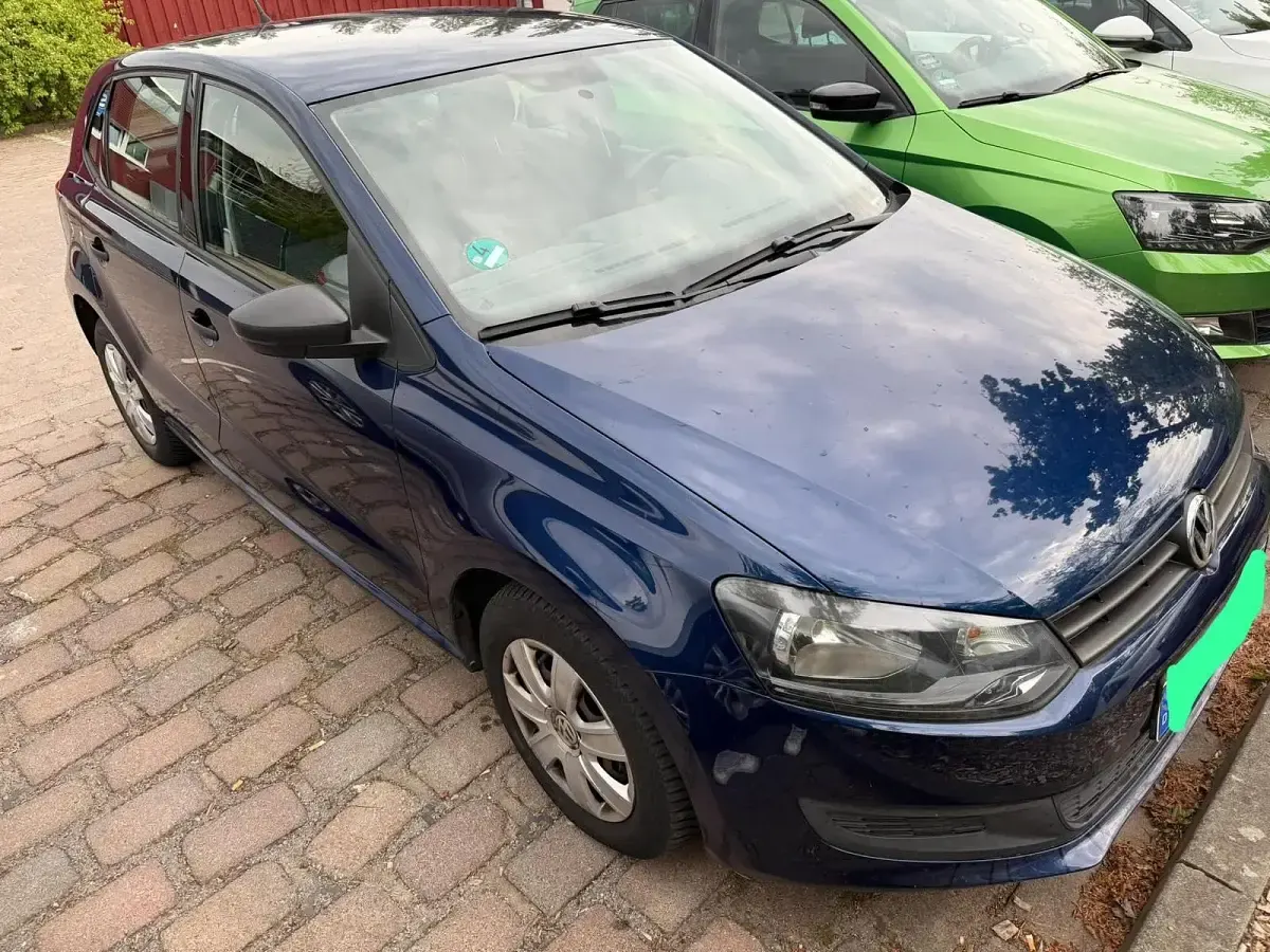 Gebraucht VW Polo 75 PS (55 kW) 2014 Blau Kleinwagen