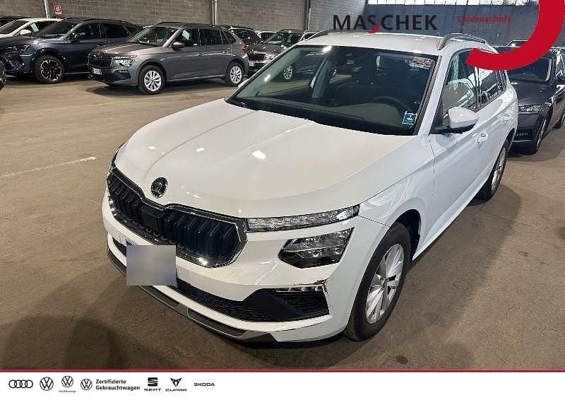 Moonweiß perleffekt Gebraucht 2025 Skoda Kamiq Selection SUV | 17.440 € (Superpreis) - Bild 1/4