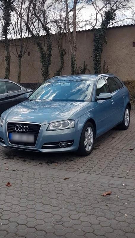 Gebraucht Audi A3 140 PS (102 kW) 2010 Blau Kleinwagen