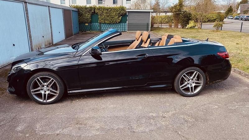 Gebraucht Mercedes E250 204 PS (150 kW) 2014 Schwarz Cabrio