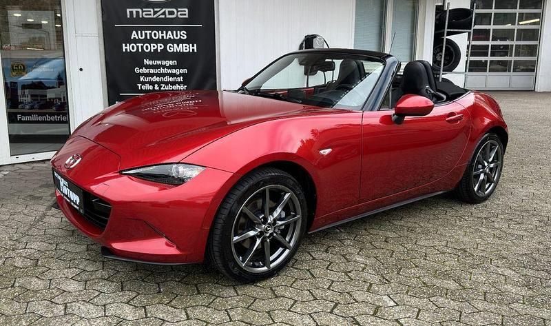 Gebraucht Mazda MX5 Sports-Line 160 PS (117 kW) 2017 Rubinrot Cabrio