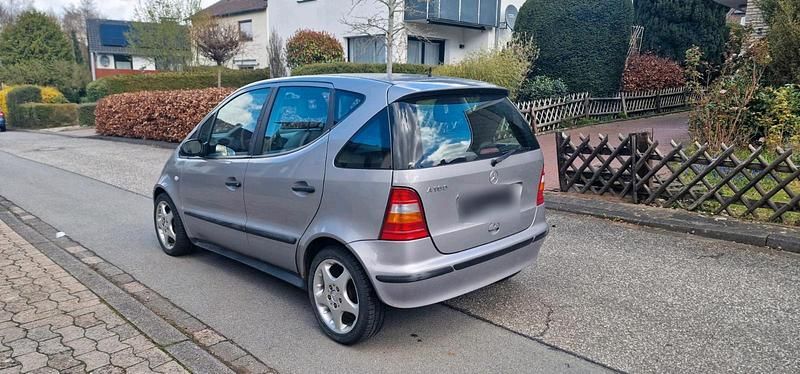 Gebraucht Mercedes A160 102 PS (75 kW) 2001 Silber Kleinwagen