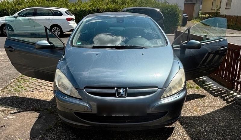 Grau Gebraucht 2005 Peugeot 307 CC Cabrio | 550 € (Guter Preis) - Bild 1/4