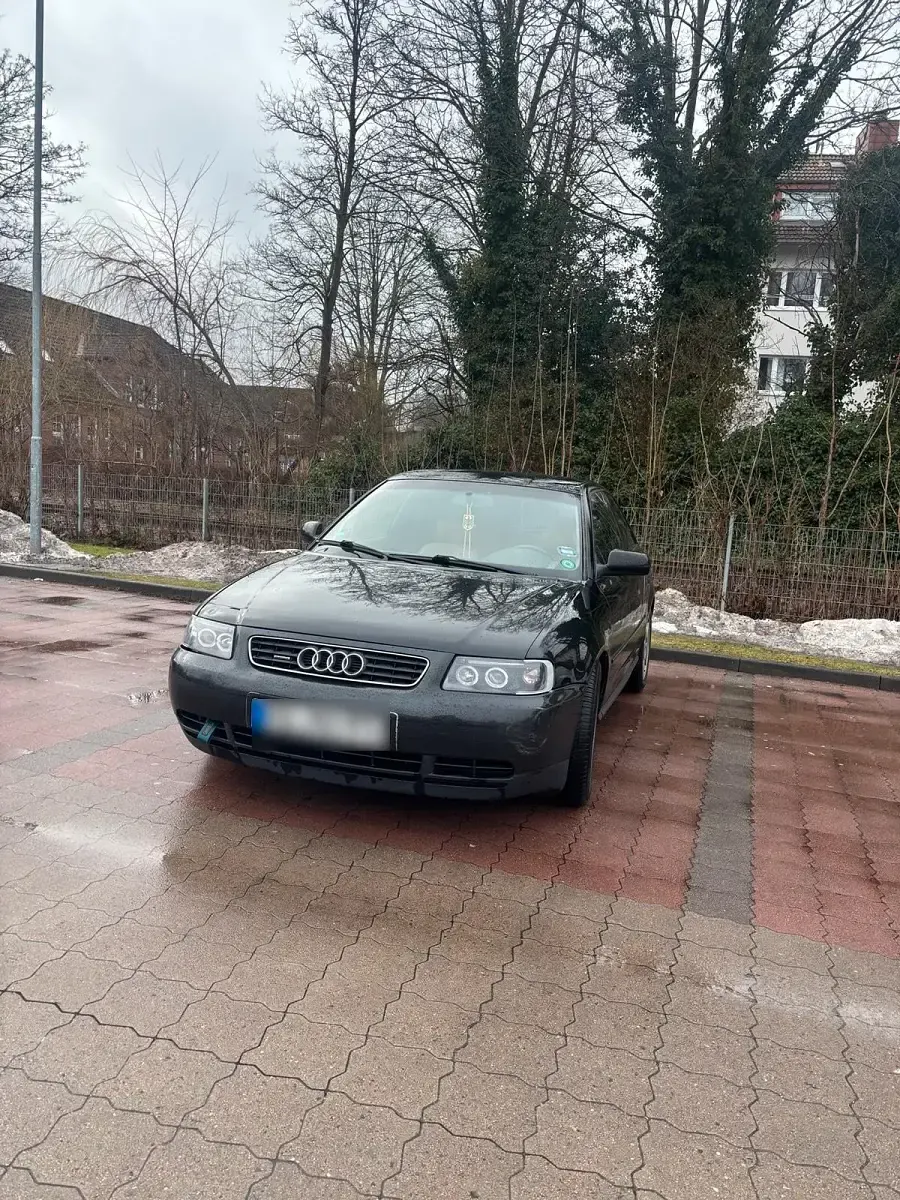 Second-hand Audi A3 150 CP (110 kW) 2000 Negru Hatchback