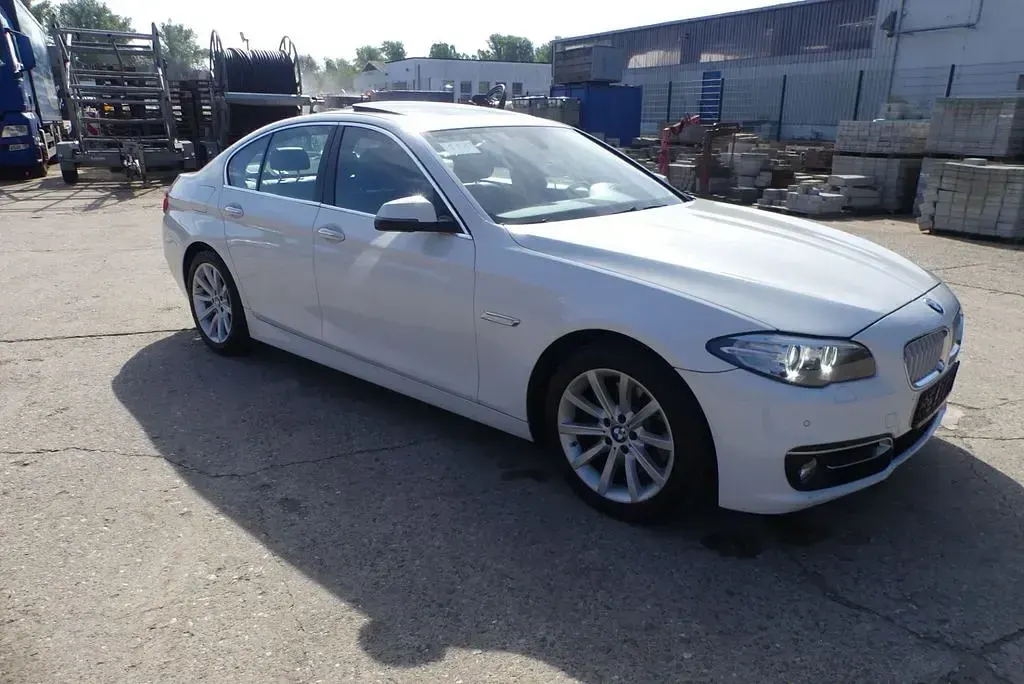 Gebraucht BMW 535 Luxury Line 305 PS (224 kW) 2014 Weiß Limousine