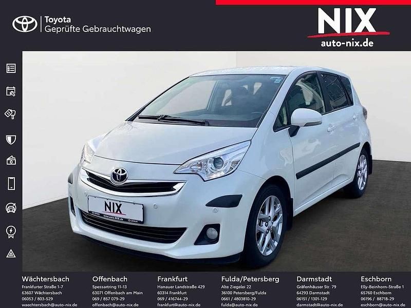 White pearl cs Gebraucht 2015 Toyota Verso Club Van / Kleinbus | 14.690 € - Bild 1/4