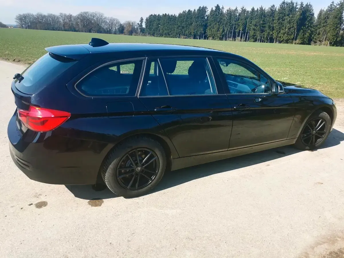 Gebraucht BMW 318 150 PS (110 kW) 2018 Schwarz Kombi