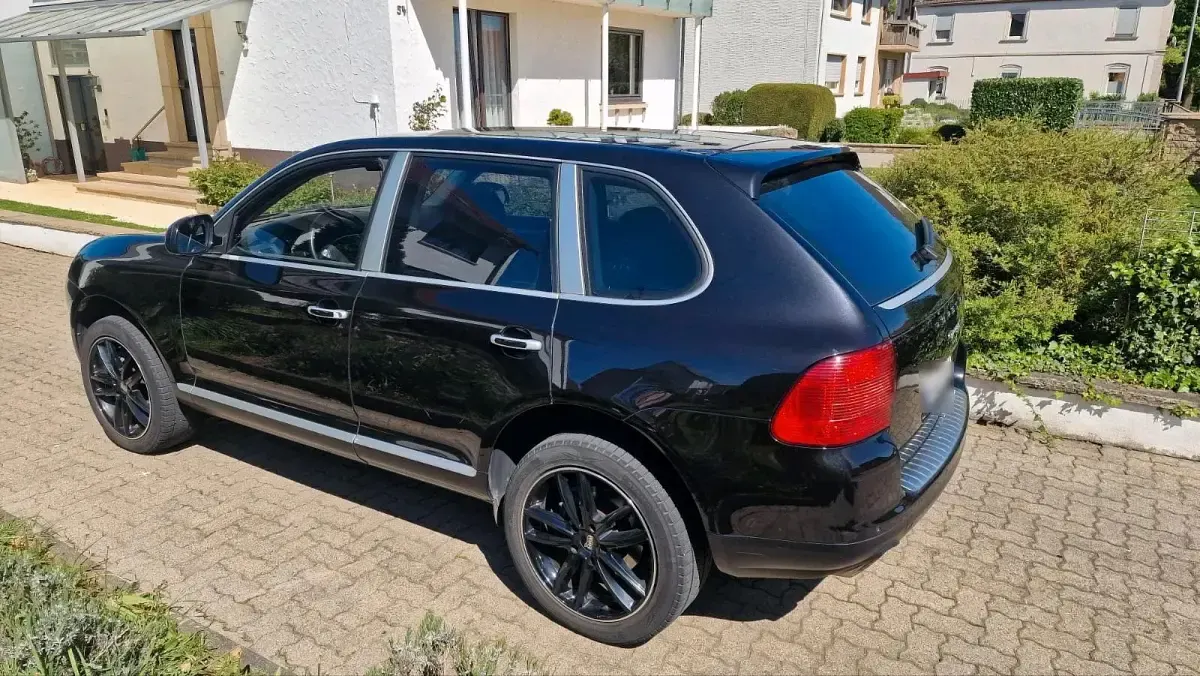 Second-hand Porsche Cayenne 250 CP (183 kW) 2005 Argintiu SUV