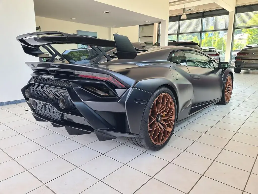 Gebraucht Lamborghini Huracán 639 PS (469 kW) 2022 Grau Coupé