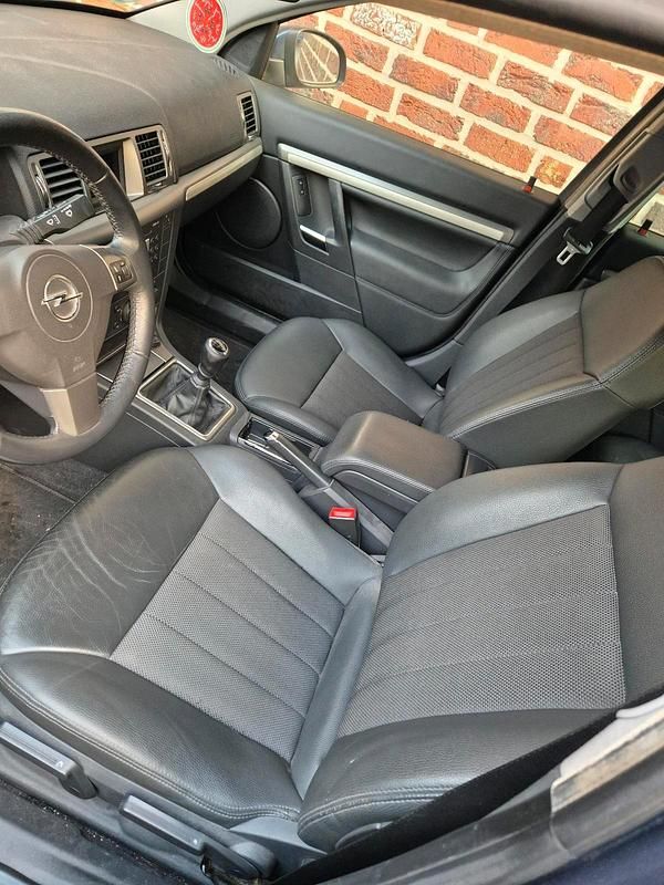 Gebraucht Opel Signum 140 PS (102 kW) 2008 Blau Kleinwagen