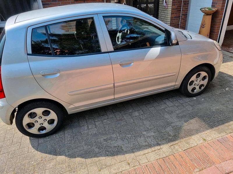 Silber Gebraucht 2009 Kia Picanto Kleinwagen | 1.750 € (Fairer Preis) - Bild 1/4