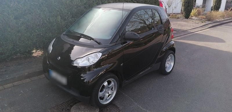 Gebraucht Smart ForTwo Coupé 61 PS (44 kW) 2009 Schwarz Coupé