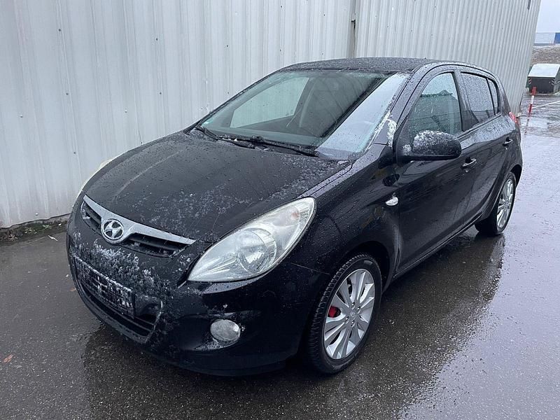 Schwarz Gebraucht 2009 Hyundai i20 Style Kleinwagen | 3.990 € (Guter Preis) - Bild 1/4