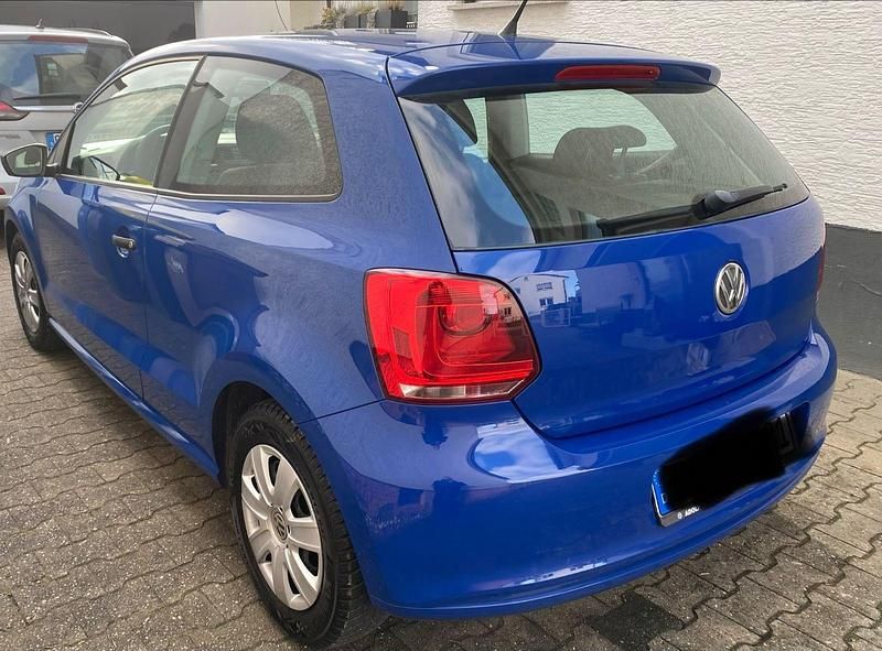 Second-hand VW Polo Trendline 60 CP (44 kW) 2011 Albastru Hatchback