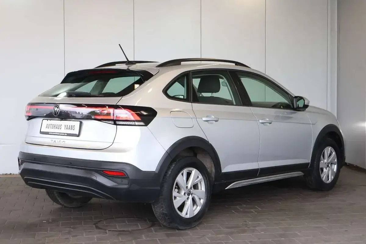 Gebraucht VW Taigo Life 110 PS (80 kW) 2023 Silber SUV