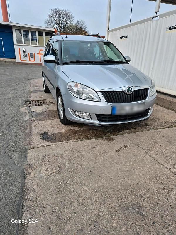 Gebraucht Skoda Roomster 70 PS (51 kW) 2010 Silber Van / Kleinbus