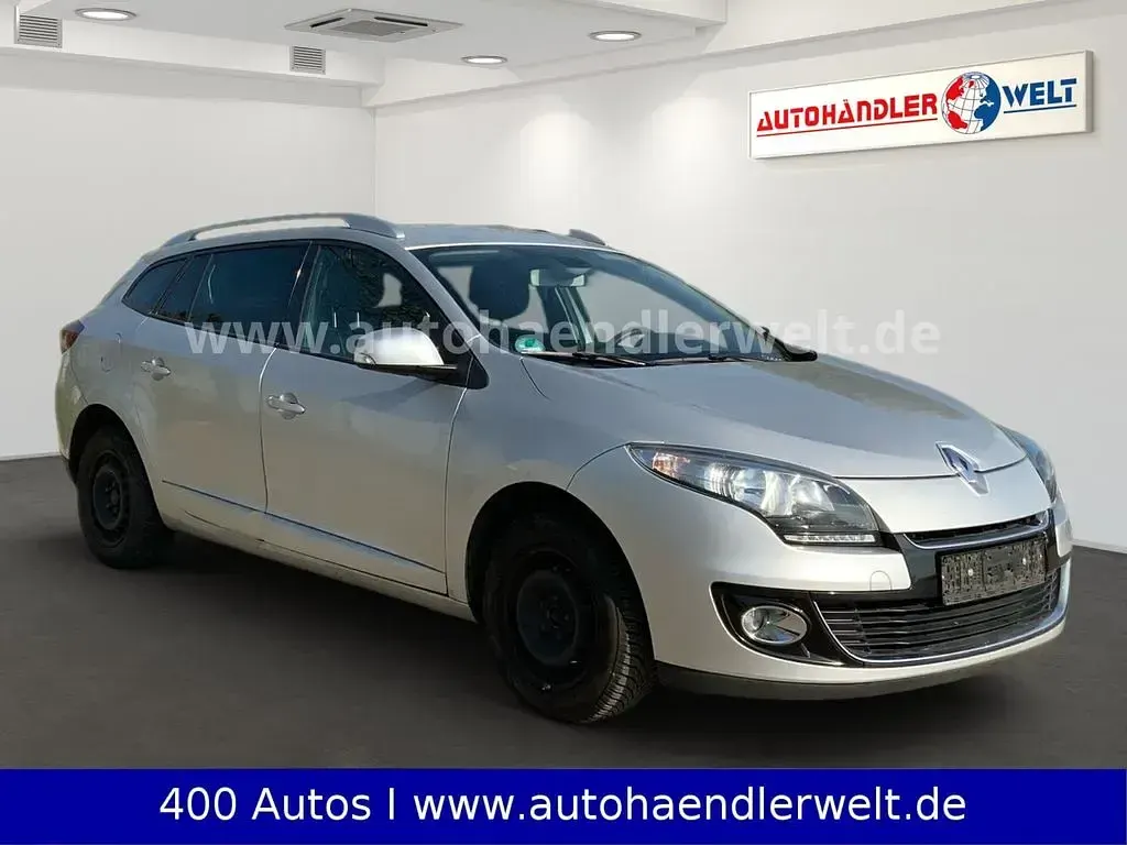 Używany Renault Mégane Expression 116 KM (85 kW) 2012 Srebrny Sedan/Limuzyna