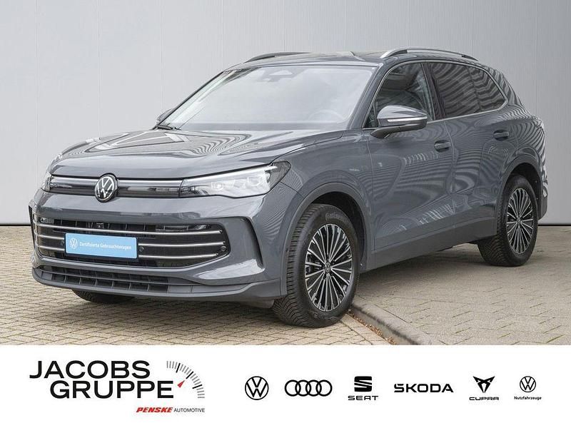 Grau Gebraucht 2024 VW Tiguan Elegance SUV | 39.990 € (Etwas zu teuer) - Bild 1/4