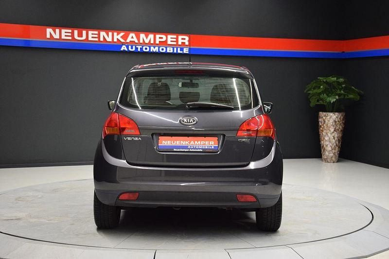 Gebraucht Kia Venga 90 PS (66 kW) 2012 Grün Kleinwagen