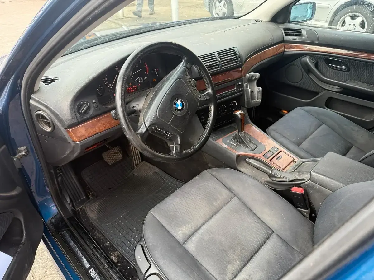 Gebraucht BMW 525 163 PS (119 kW) 2000 Blau Kombi