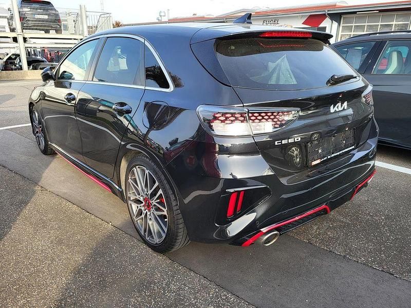 Gebraucht Kia Ceed GT GT 204 PS (150 kW) 2022 Zilinaschwarz met. Limousine