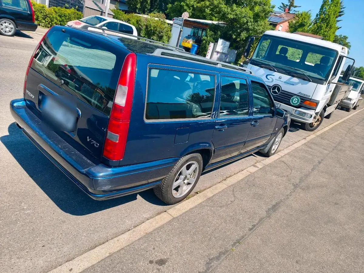 Gebraucht Volvo V70 144 PS (105 kW) 1999 Blau Kombi