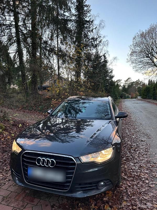 Grau Gebraucht 2012 Audi A6 Kombi | 12.200 € (Fairer Preis) - Bild 1/4