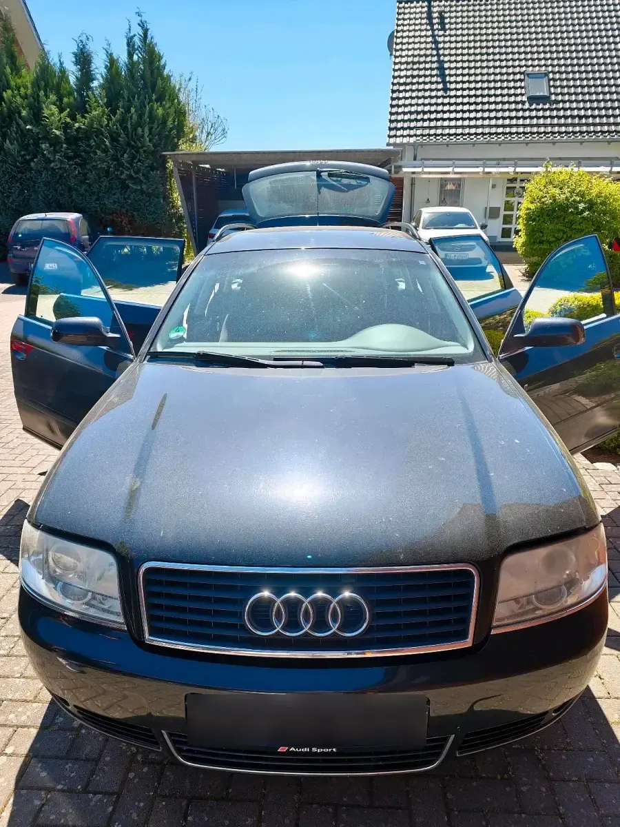 Usata Audi A6 163 CV (119 kW) 2004 Nero Station wagon