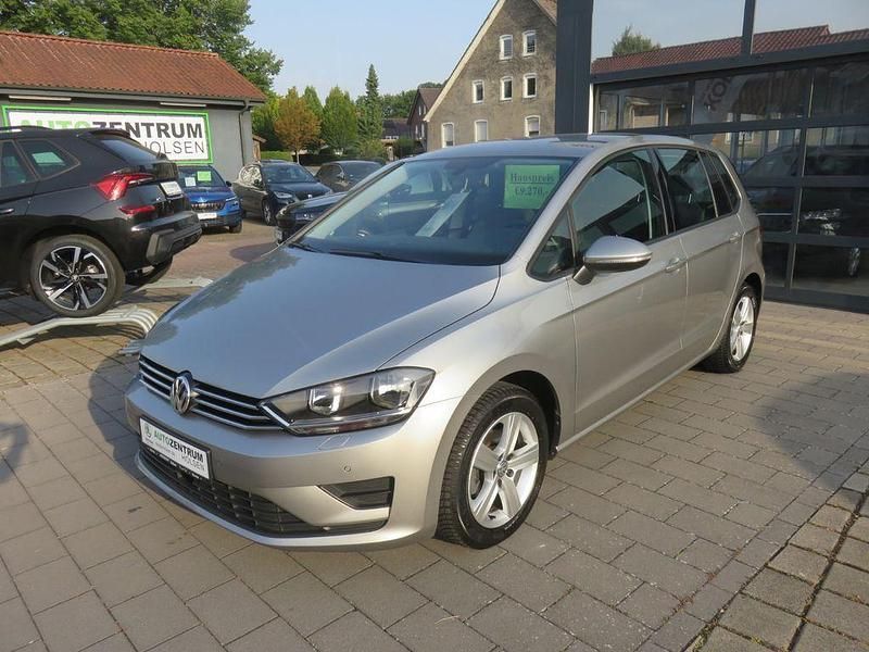 Beige Gebraucht 2015 VW Golf Sportsvan Comfortline Van / Kleinbus | 9.270 € (Fairer Preis) - Bild 1/4