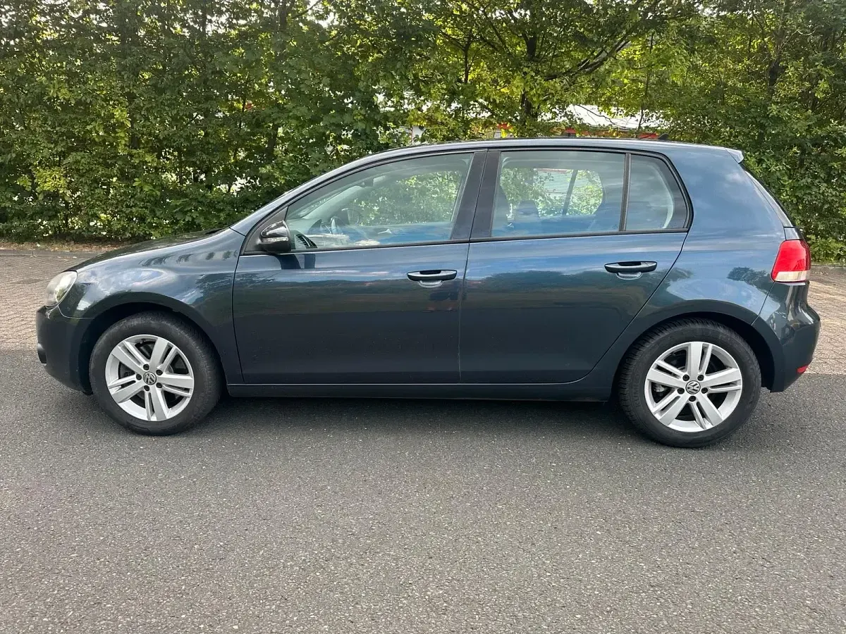 Gebraucht VW Golf VI 160 PS (117 kW) 2010 Blau Limousine