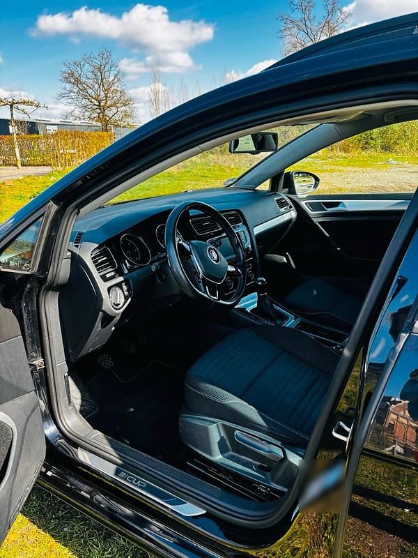 Gebraucht VW Golf VII Cup 105 PS (77 kW) 2014 Schwarz Kombi